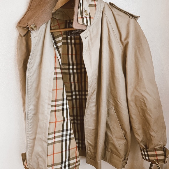 Meet your Posher, Lauren - Picture 3 of 10